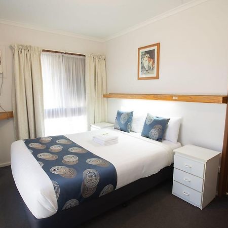 Majestic Motel Horsham Exterior foto